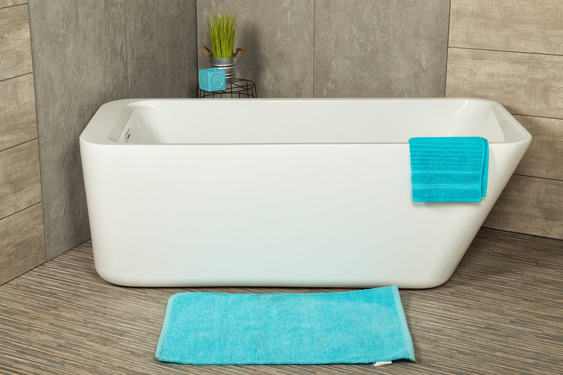 Cada de baie freestanding Mbo-Doli, 160x73x56, alb, acril antibacterian - MarbelOn