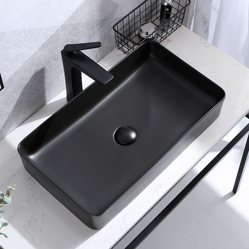 Lavoar blat Rea Denis Black, 61x35cm, ceramica sanitara - MarbelOn