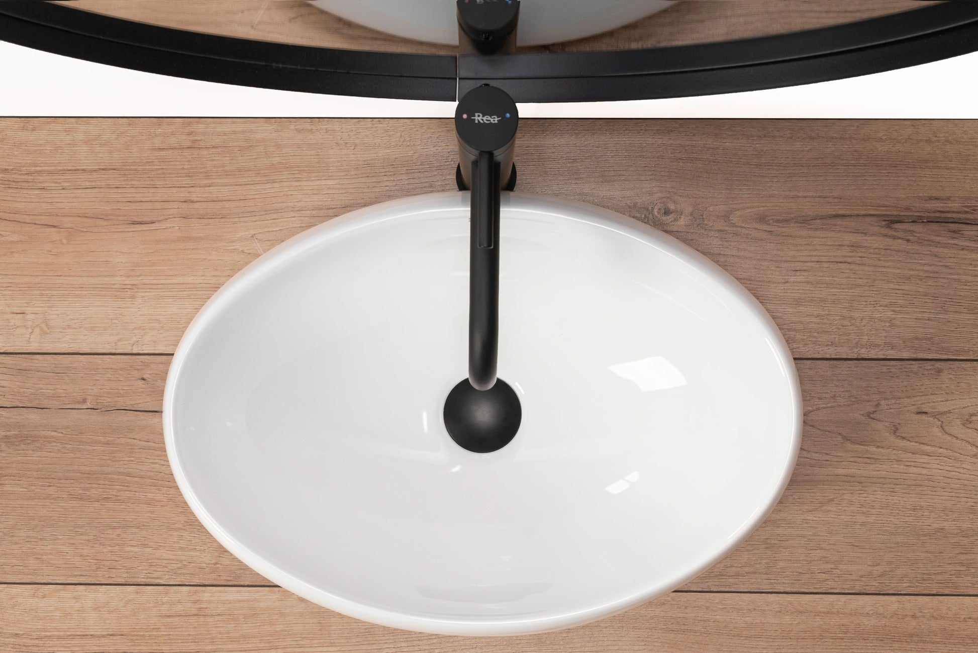 Lavoar blat Rea Linda, 48x34cm, ceramica sanitara - MarbelOn